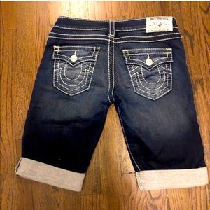 True Religion Bermudas